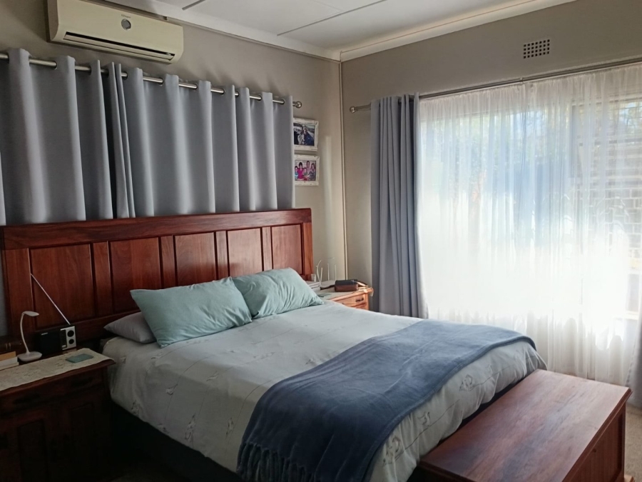 4 Bedroom Property for Sale in Carters Glen Northern Cape